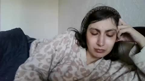 cutekattie online show from April 14, 8:28 am