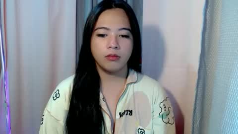 cute online show from February 1, 9:56 pm