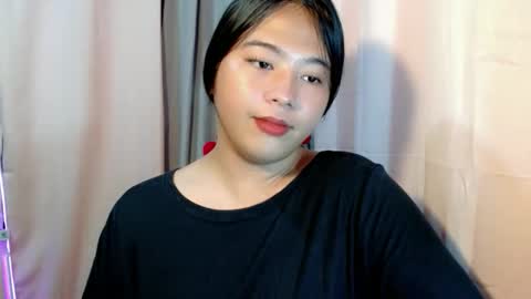 cute online show from February 13, 3:54 am