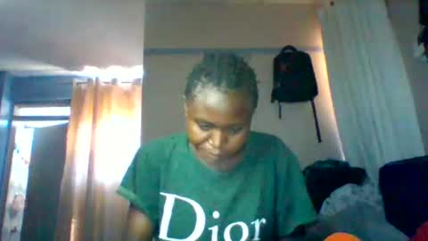 cutezola online show from December 15, 7:04 am