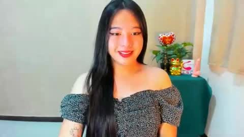 Snapshot of cutie_asianwoman chatting on October 2, 8:13 am cutie_asianwoman online show from October 2, 8:13 am
