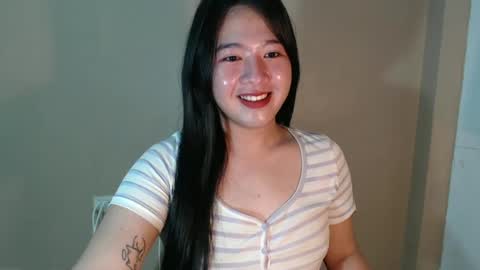 Snapshot of cutie_asianwoman chatting on February 26, 9:53 pm cutie_asianwoman online show from February 26, 9:53 pm
