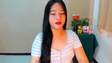 Snapshot of cutie_asianwoman chatting on September 24, 7:04 am cutie_asianwoman online show from September 24, 7:04 am