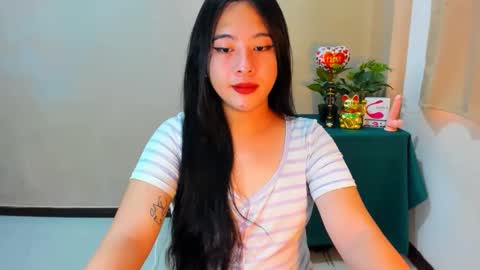 Snapshot of cutie_asianwoman chatting on September 25, 7:15 am cutie_asianwoman online show from September 25, 7:15 am