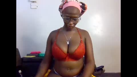 CUTIE online show from March 12, 8:01 pm