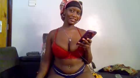 CUTIE online show from March 25, 10:22 am