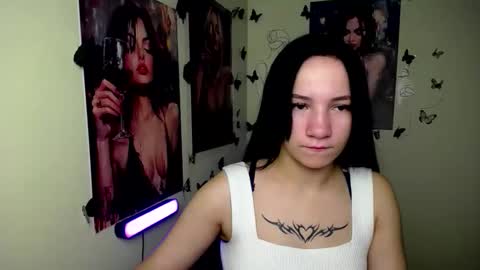 Snapshot of cutielady_ chatting on September 28, 6:50 pm Emma online show from September 28, 6:50 pm