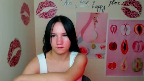 Snapshot of cutielady_ chatting on September 22, 11:31 pm Emma online show from September 22, 11:31 pm