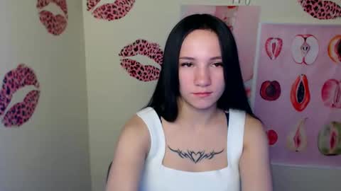 Snapshot of cutielady_ chatting on September 27, 6:38 pm Emma online show from September 27, 6:38 pm
