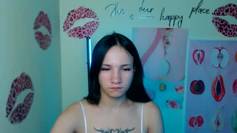 Snapshot of cutielady_ chatting on September 21, 11:20 pm Emma online show from September 21, 11:20 pm