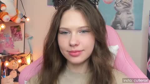 Rori  Instagram cutierori  online show from February 26, 8:28 am