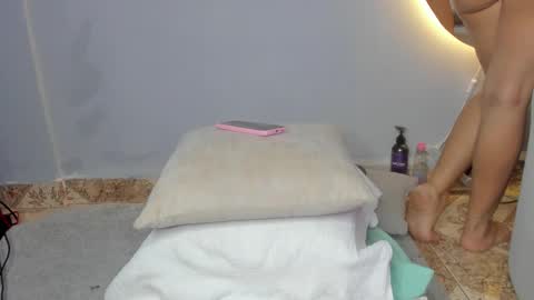 Snapshot of cutteebonny chatting on September 11, 9:27 pm Stacy online show from September 11, 9:27 pm