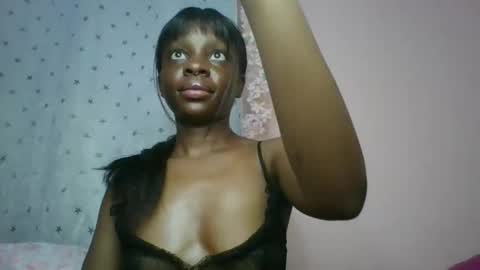 cutty_teshy online show from December 18, 3:24 am