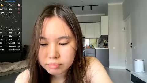 Snapshot of cwenecollins chatting on September 27, 8:45 am Akemi online show from September 27, 8:45 am
