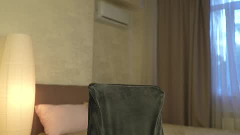 Snapshot of cyberheart_ chatting on September 28, 2:59 pm EMILY online show from September 28, 2:59 pm