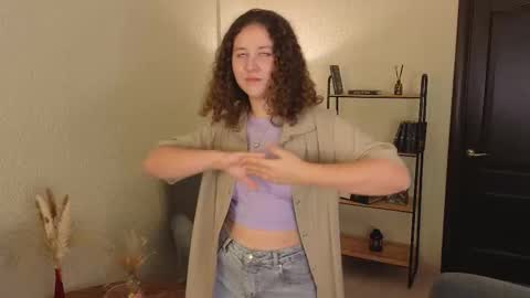 Snapshot of cynthia_myers chatting on October 18, 1:48 pm Lola online show from October 18, 1:48 pm