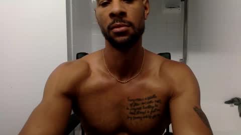 Snapshot of d33d667696 chatting on October 8, 1:57 am Dday2 online show from October 8, 1:57 am