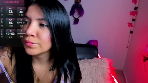 Snapshot of daahanna_ chatting on January 24, 3:43 am Ailyn online show from January 24, 3:43 am