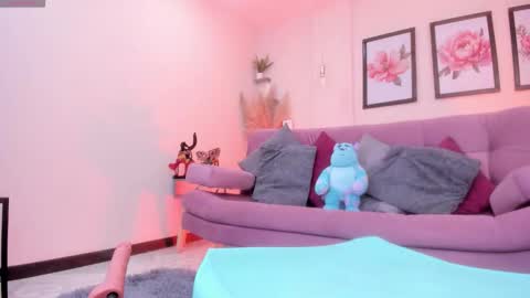 Daniela  online show from December 17, 12:01 pm