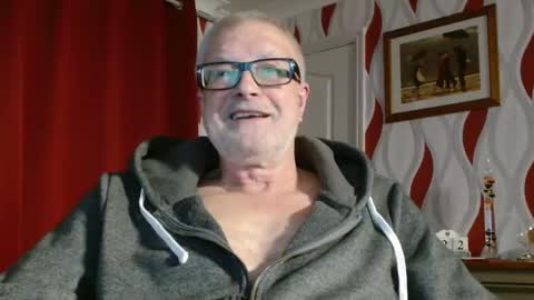 Brian ... online show from October 22, 8:32 pm