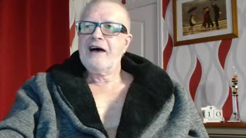 Brian ... online show from February 10, 9:04 pm