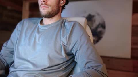 Leo online show from December 26, 11:57 pm