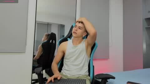 daddyrich4u online show from April 29, 2:38 am