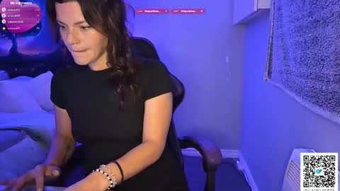 daddysgoodgirl online show from January 17, 3:21 pm