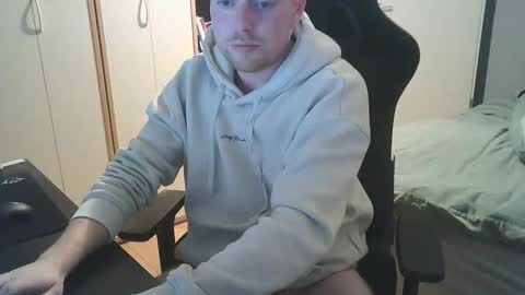 Dae5 online show from February 27, 6:22 pm