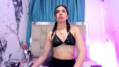 dafne_quenn online show from January 10, 1:49 pm