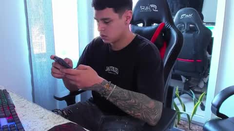 Snapshot of dage_19 chatting on September 26, 1:08 pm my name is Jhon and I live in colombia online show from September 26, 1:08 pm