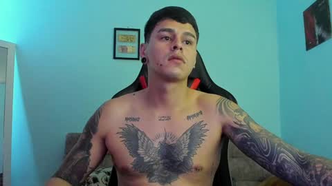 Snapshot of dage_19 chatting on December 13, 8:14 pm my name is Jhon and I live in colombia online show from December 13, 8:14 pm