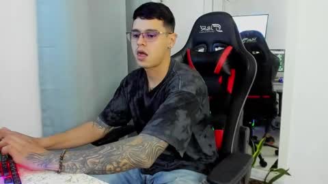 my name is Jhon and I live in colombia online show from November 11, 2:14 am