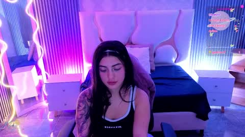 dahia  online show from April 10, 6:30 am