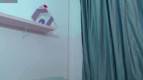 dahiandiamon  online show from November 23, 12:30 am