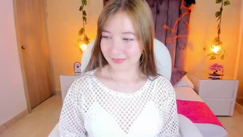 Snapshot of dahlia_rousse chatting on October 2, 8:51 pm Dahlia online show from October 2, 8:51 pm