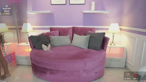 Dahlia Grey online show from September 18, 11:36 am