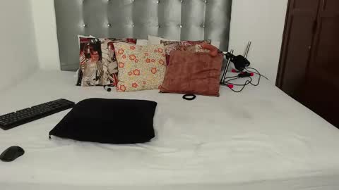 Daiisha.. online show from November 1, 10:09 pm