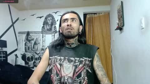 Snapshot of daimon_rock01 chatting on February 10, 4:19 am felipe online show from February 10, 4:19 am