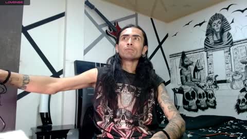 Snapshot of daimon_rock01 chatting on January 15, 4:15 am felipe online show from January 15, 4:15 am