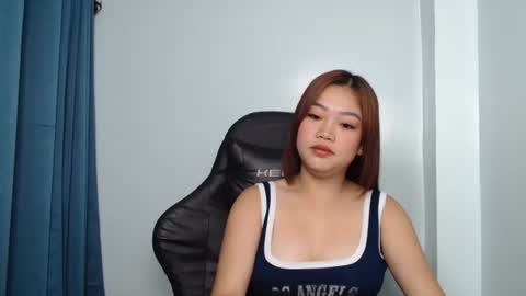 Snapshot of dainaxoxoxo chatting on October 29, 4:47 am Diana online show from October 29, 4:47 am