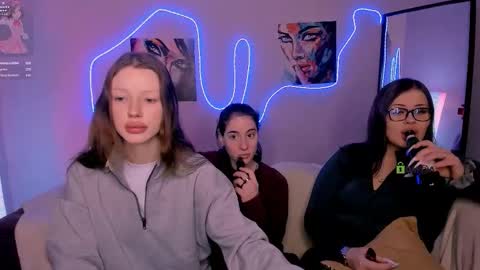 daisy online show from February 3, 8:24 pm