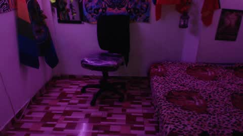 Dakko online show from April 3, 8:10 am