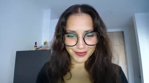 IG  dakotasofiaa online show from November 27, 12:13 pm