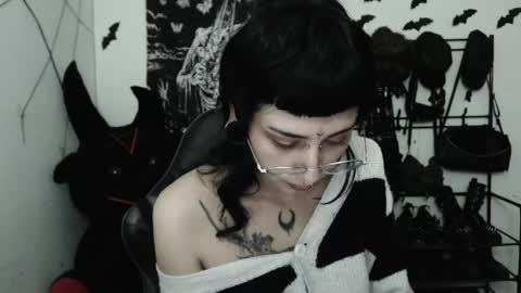 dakota online show from March 13, 3:32 am