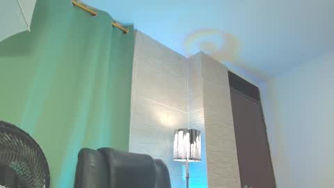 dakotarobbins_ online show from October 9, 12:38 am