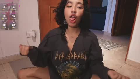 D A L H I L A online show from April 9, 2:12 pm