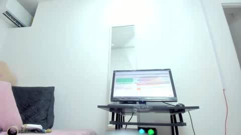 Snapshot of dalia_2 chatting on February 5, 10:55 pm Ren online show from February 5, 10:55 pm