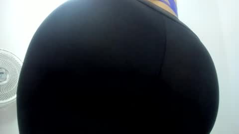 Snapshot of dalia_2 chatting on October 9, 12:38 am Ren online show from October 9, 12:38 am