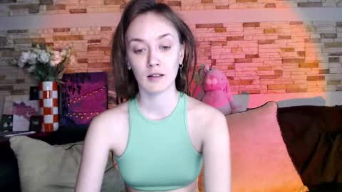 Snapshot of dalia_peach chatting on September 24, 11:06 am Dalia online show from September 24, 11:06 am